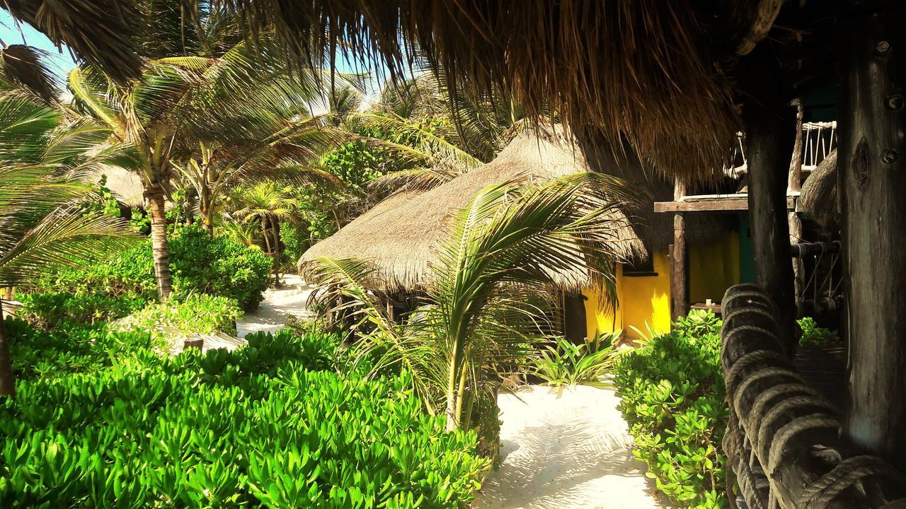 Cabanas La Luna Hotel Tulum Pueblo Buitenkant foto
