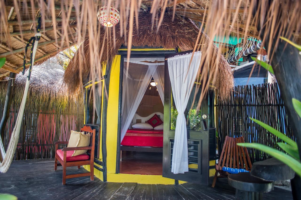 Cabanas La Luna Hotel Tulum Pueblo Buitenkant foto