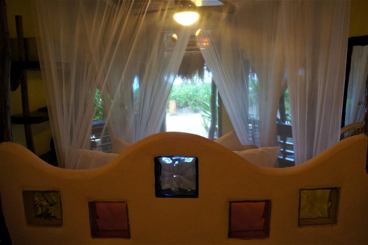 Cabanas La Luna Hotel Tulum Pueblo Buitenkant foto